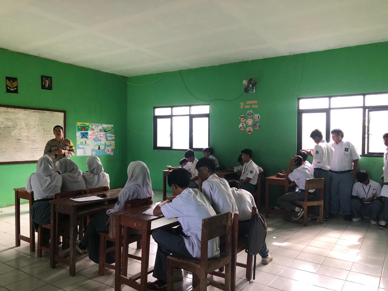 Kunjungan dan Penyuluhan Kamtibmas oleh Bimaspol Desa Segarajaya